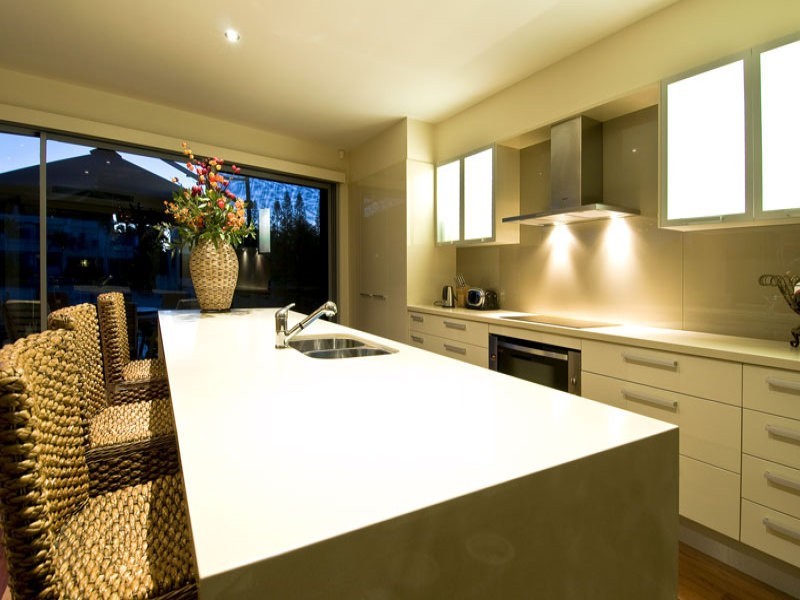 contemporary style kitchen