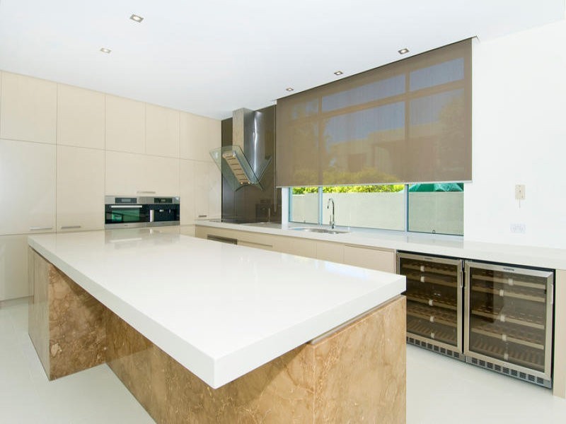contemporary style kitchen