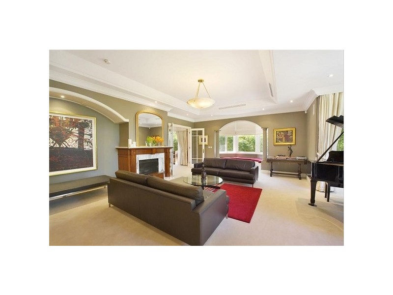 contemporary style living room