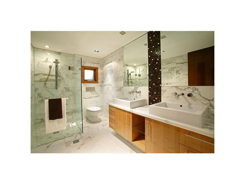 contemporary style bathroom