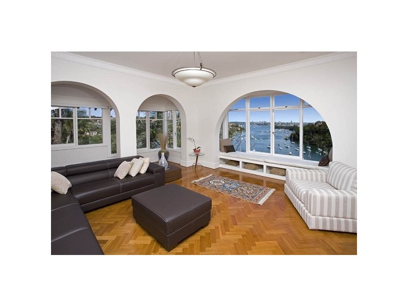 classic style living room