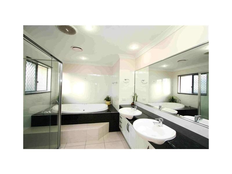 contemporary style bathroom