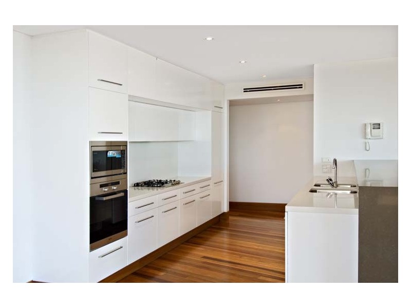 contemporary style kitchen