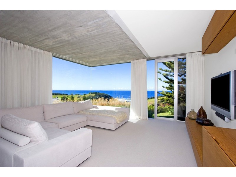 contemporary style living room