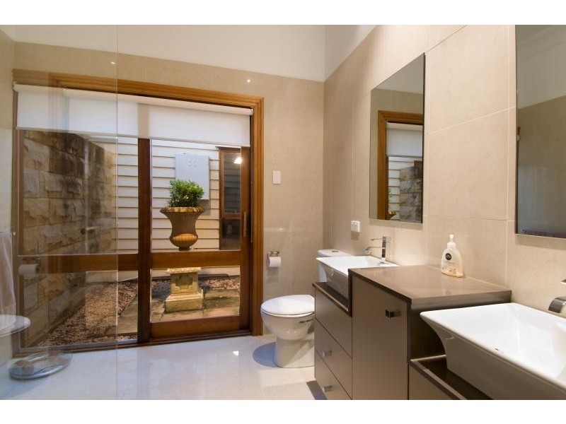 contemporary style bathroom