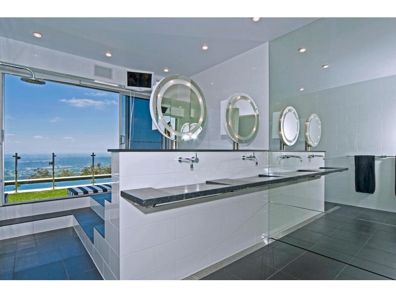 contemporary style bathroom