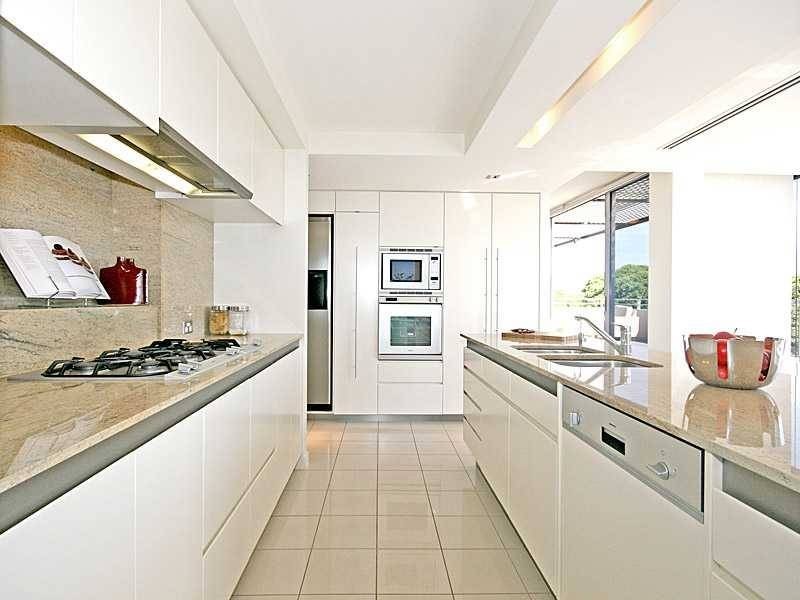 contemporary style kitchen