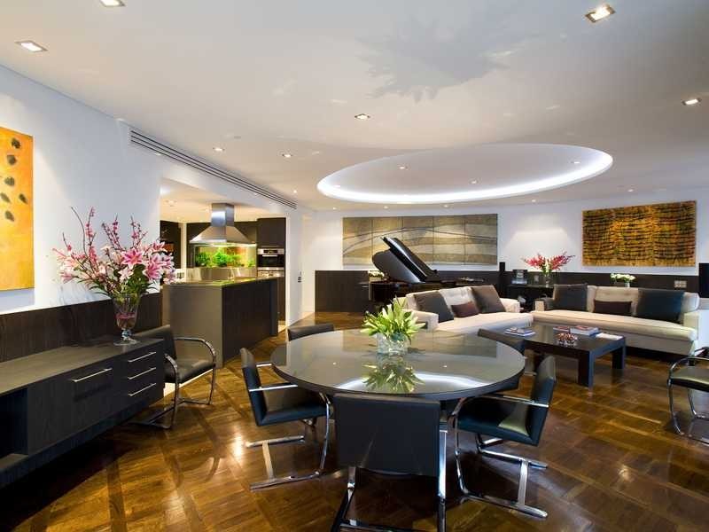 classic style dining room