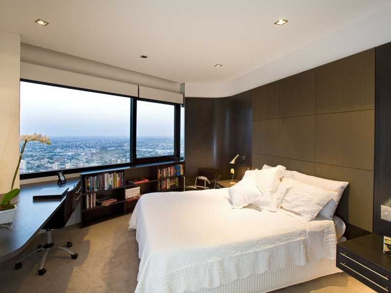contemporary style bedroom