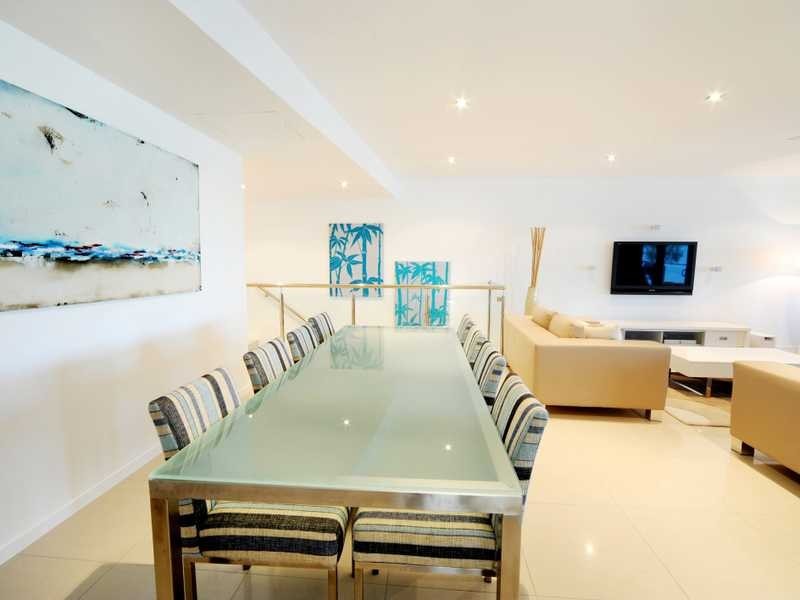 contemporary style dining room