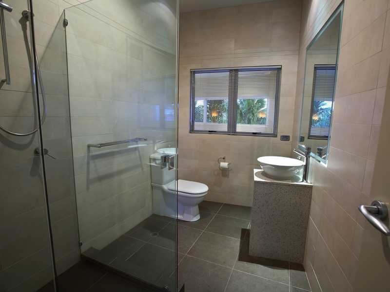 contemporary style bathroom