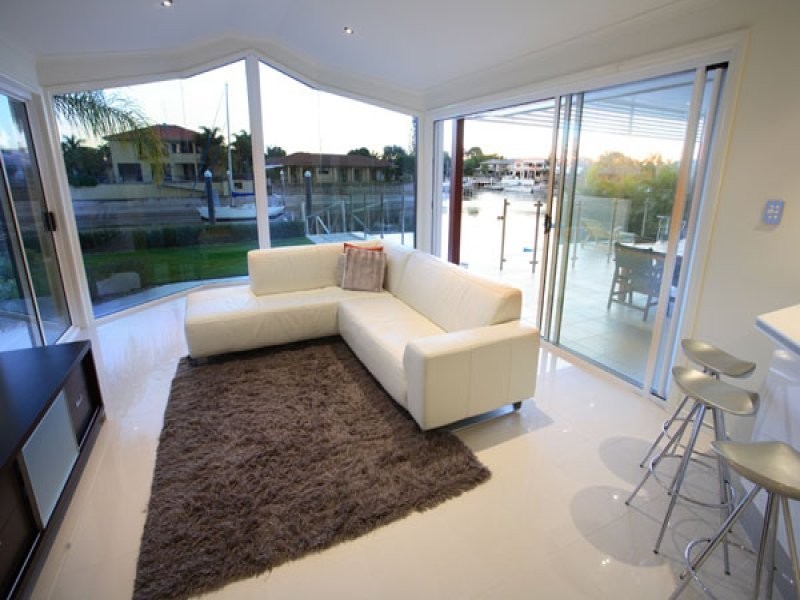 contemporary style living room