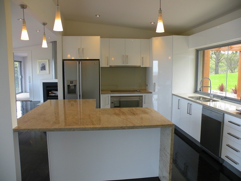 contemporary style kitchen