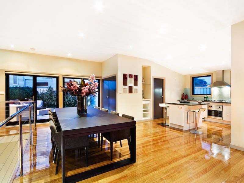 contemporary style dining room