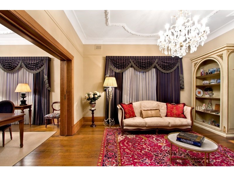 classic style living room