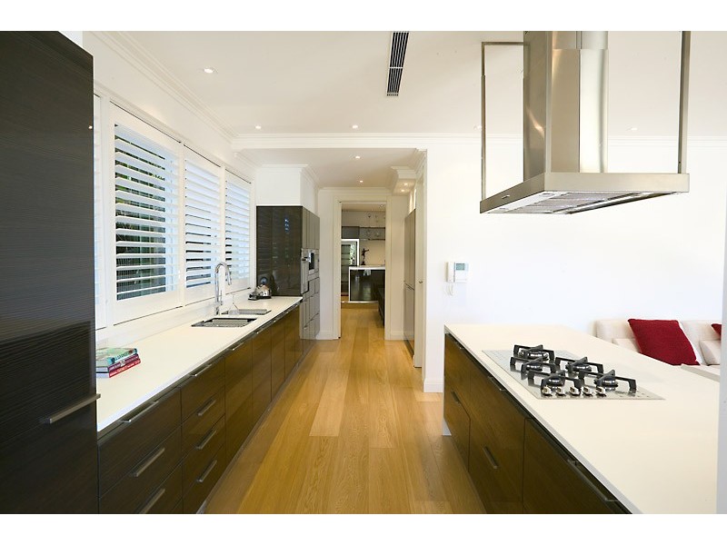 contemporary style kitchen