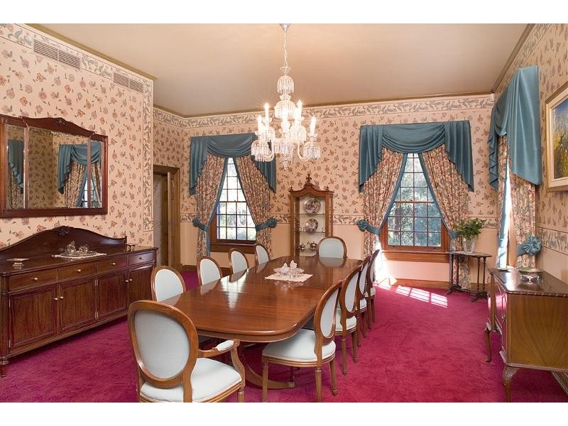 country style style dining room