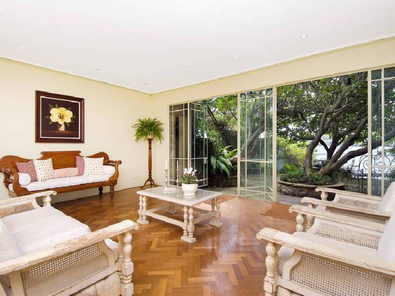 classic style living room