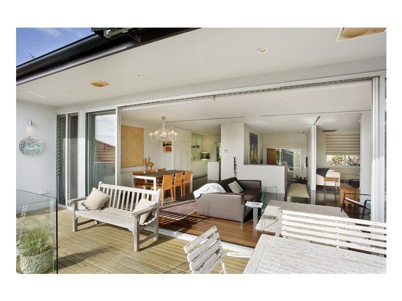 contemporary style living room