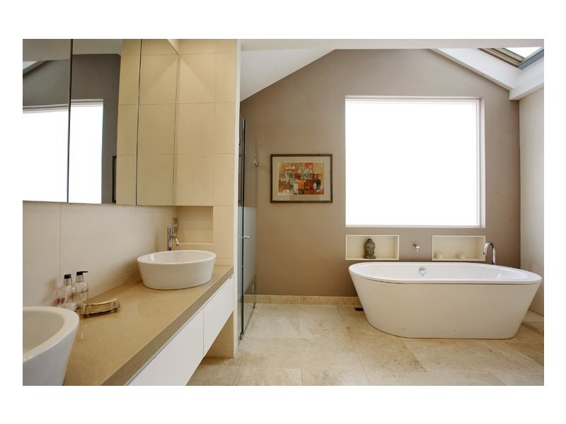 contemporary style bathroom