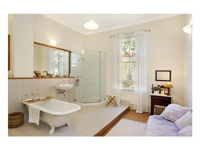 country style style bathroom