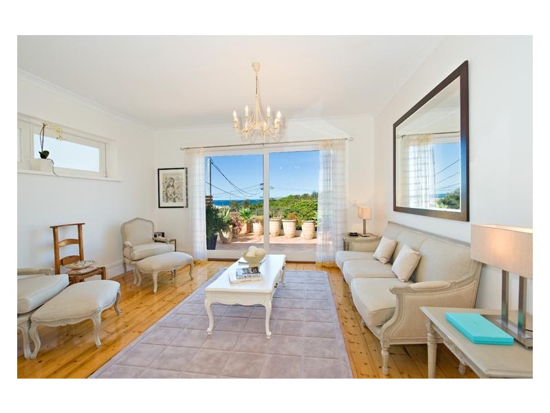 classic style living room