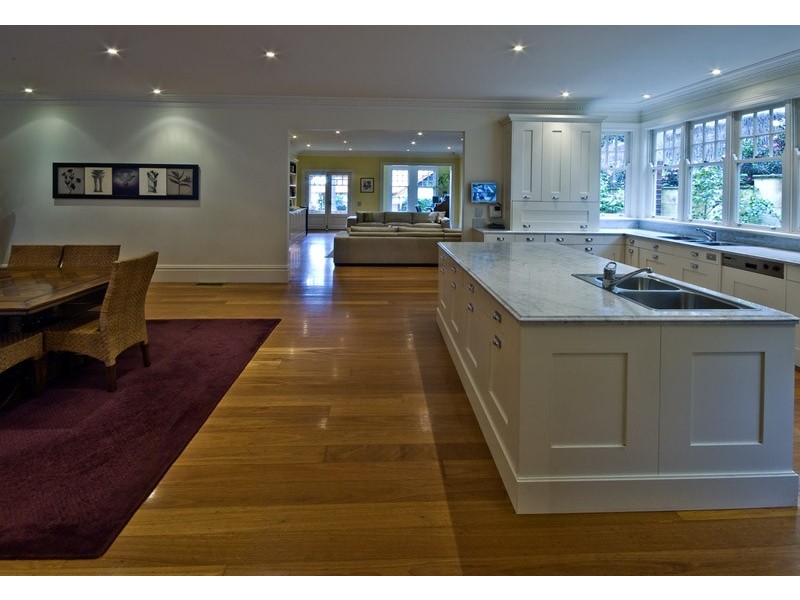 classic style kitchen