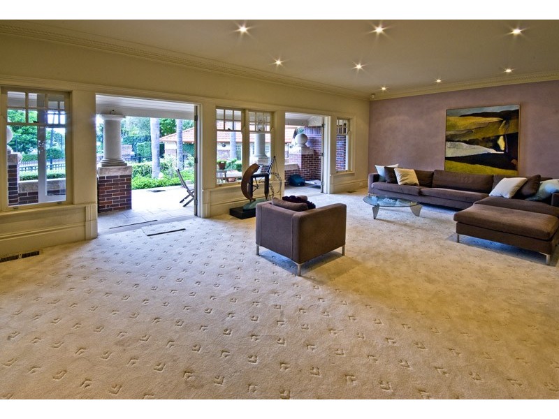 classic style living room