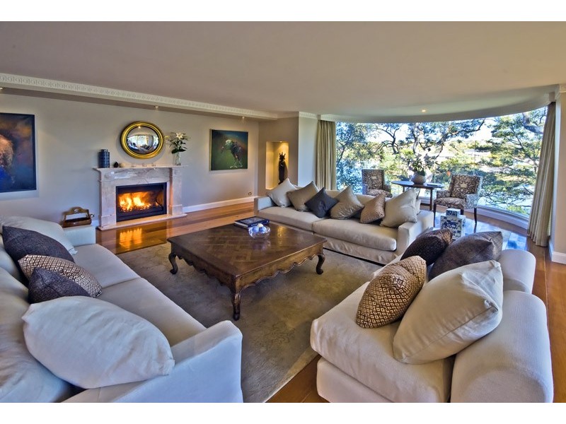 classic style living room