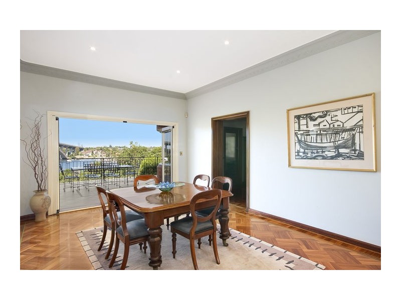 classic style dining room