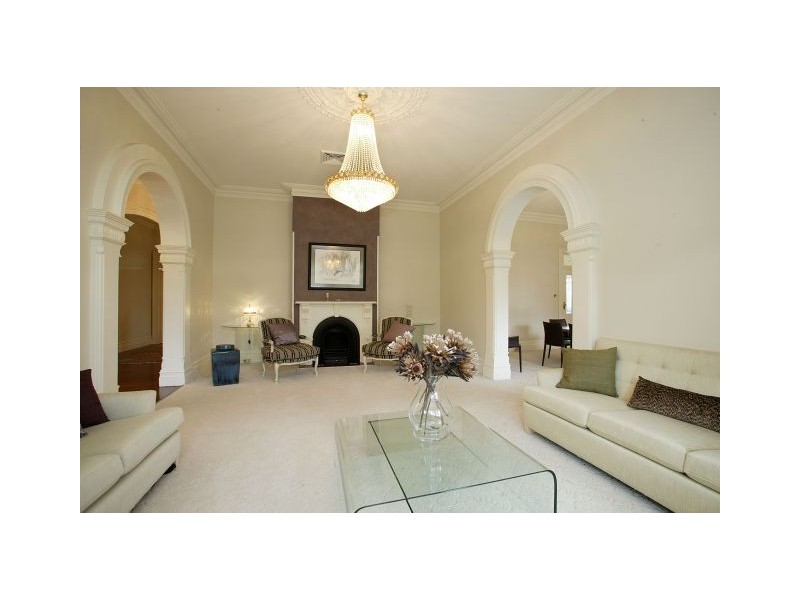 classic style living room