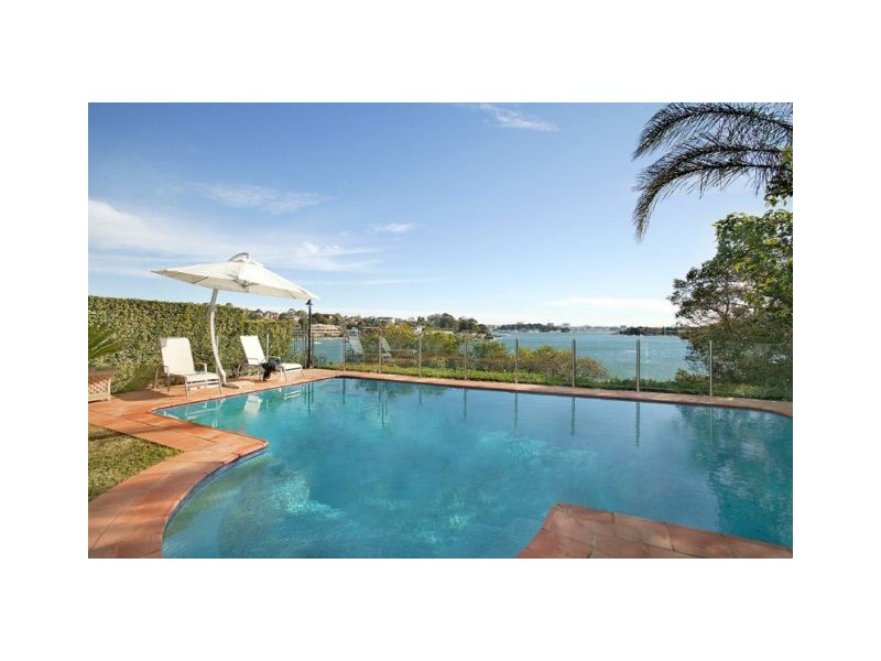 waterfront garden style landscape