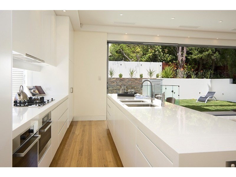 contemporary style kitchen