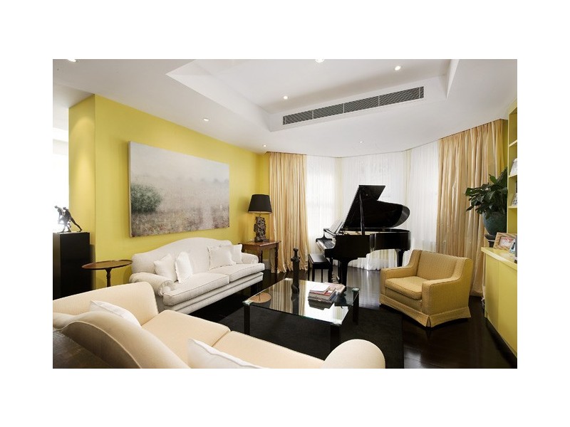 classic style living room
