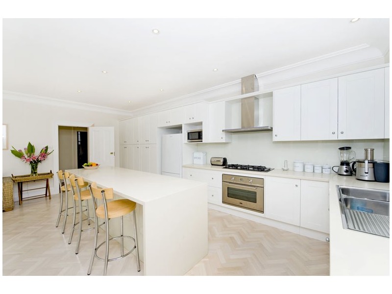 contemporary style kitchen