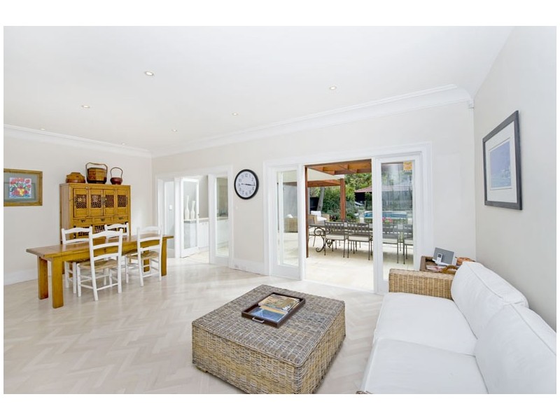 beach style style living room