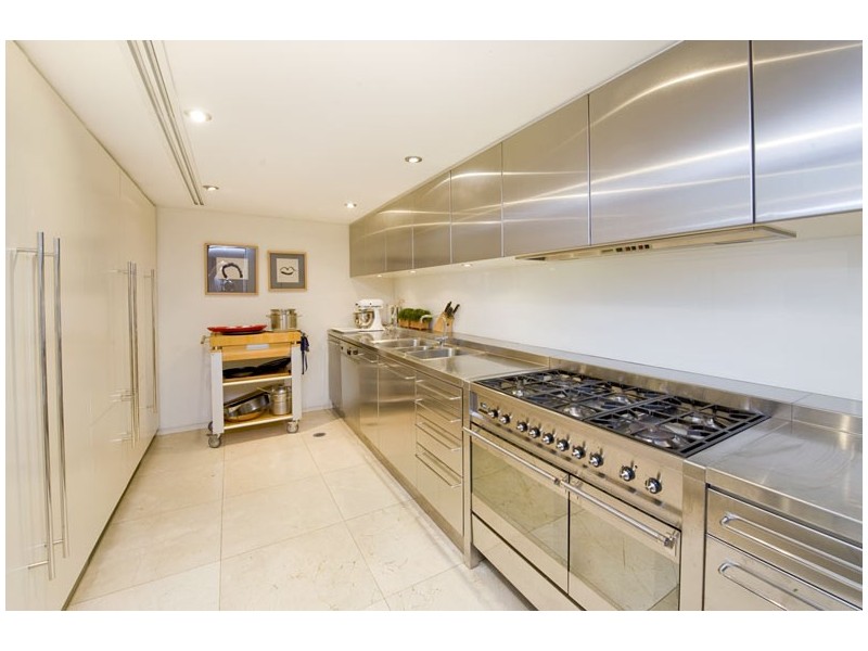 contemporary style kitchen