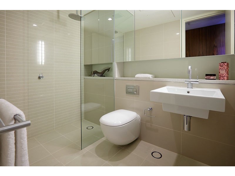 contemporary style bathroom