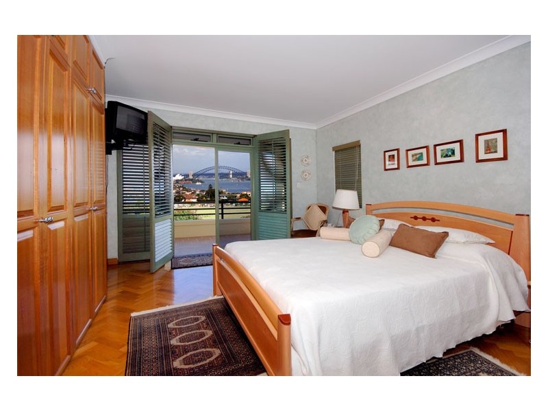 classic style bedroom