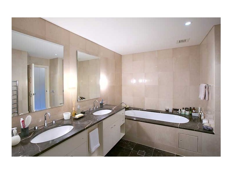 contemporary style bathroom