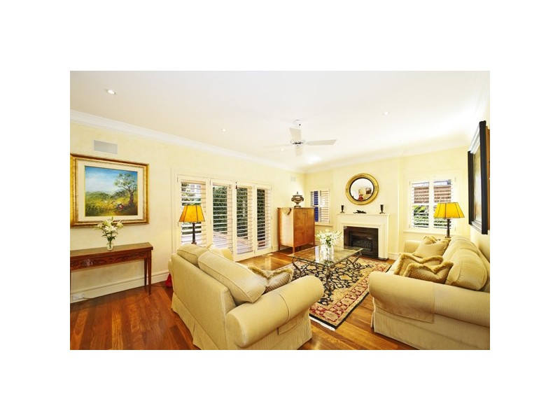 classic style living room