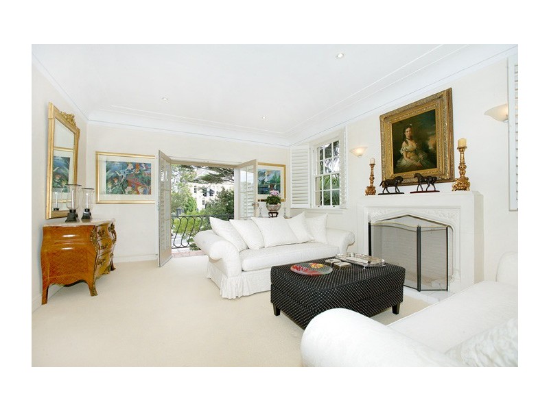 classic style living room