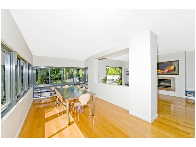contemporary style dining room