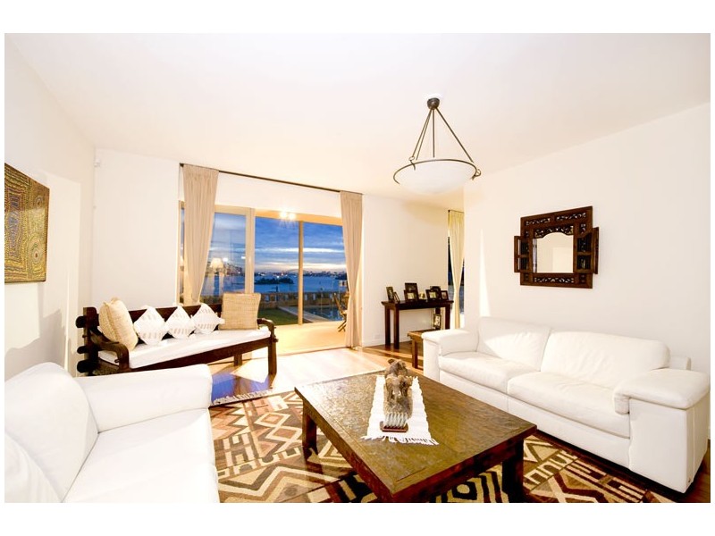 classic style living room