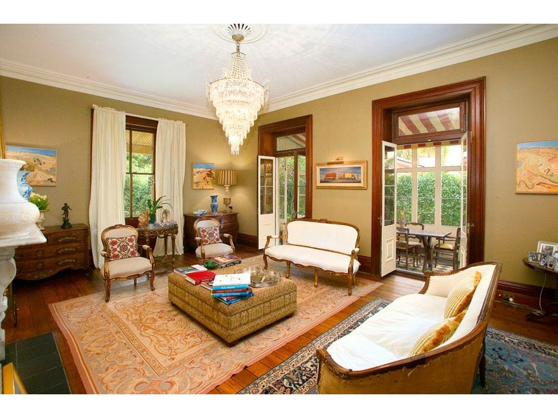 classic style living room