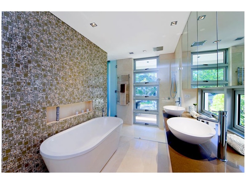contemporary style bathroom