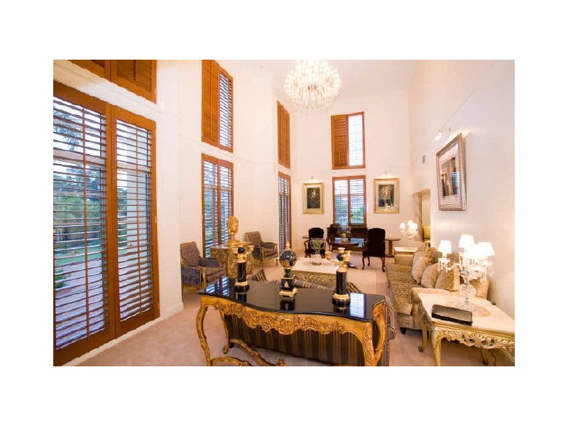 classic style living room