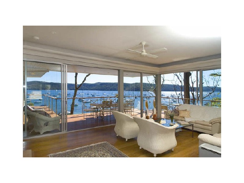 classic style living room