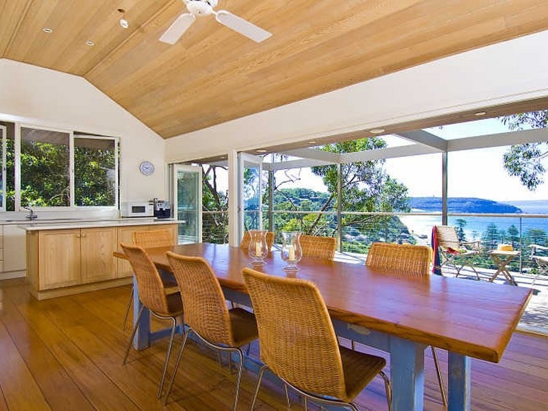 beach style style dining room