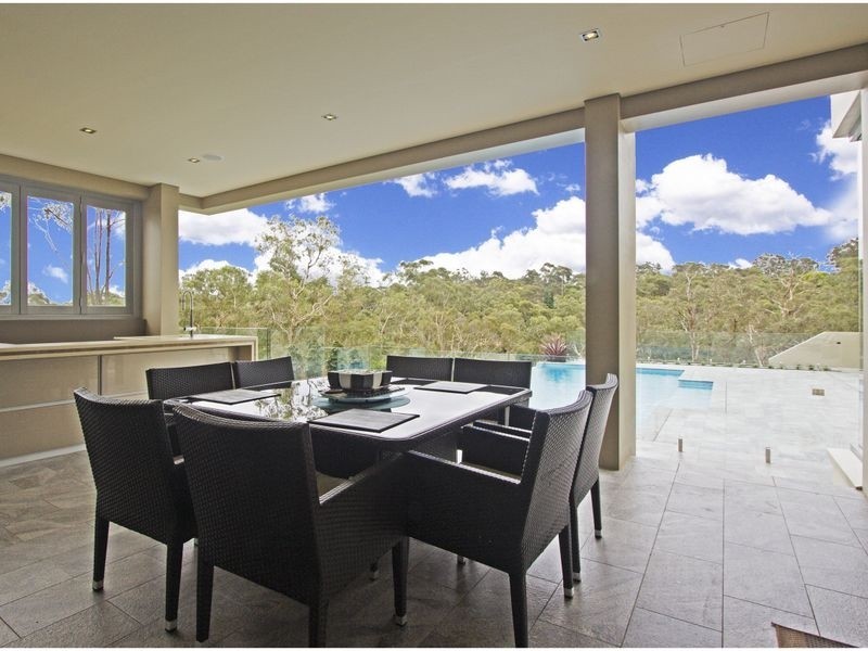 contemporary style dining room